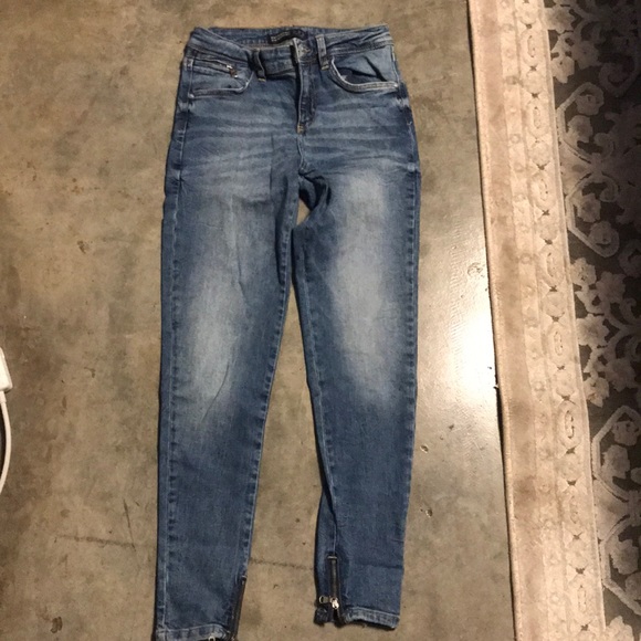 High Waisted Zara Jeans - Picture 2 of 4
